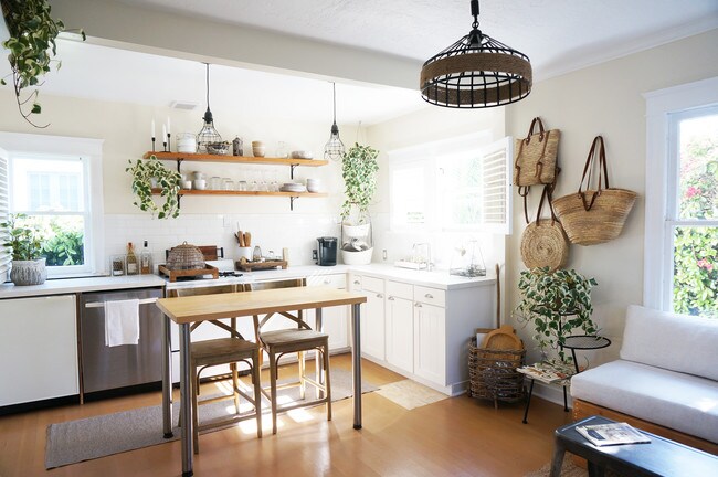 Building Photo - 2352 Ocean Ave