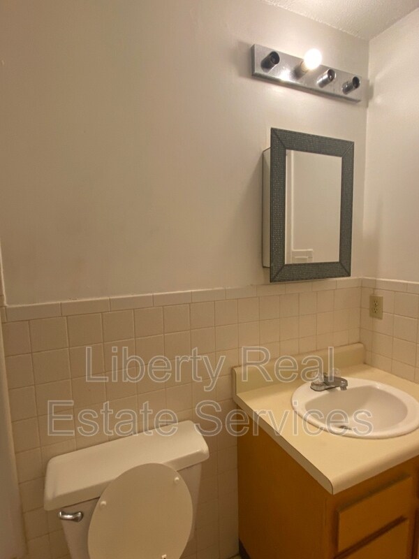 Building Photo - 108 Cherokee Cir