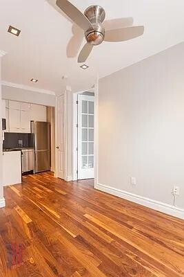Building Photo - 233 E 29th St