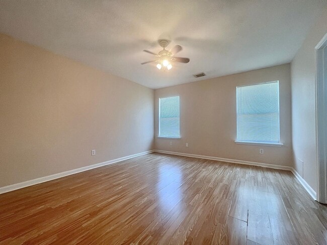 Building Photo - 13410 Blue Swallow Dr