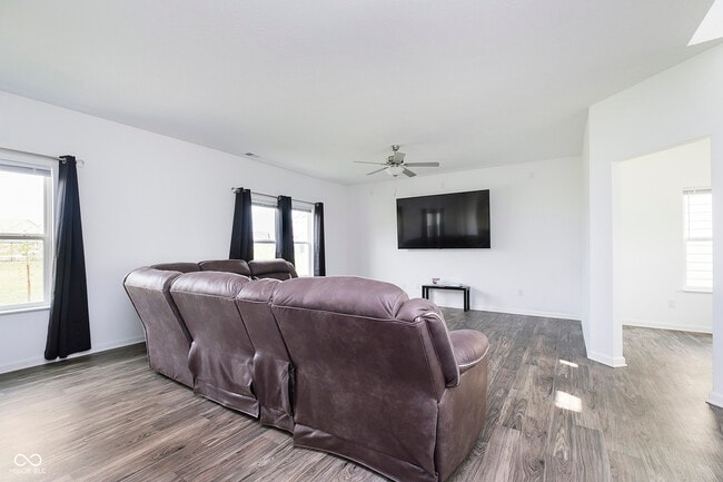 Building Photo - 5844 Cherrywood Ln