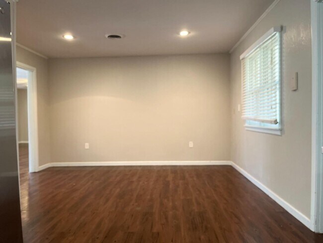 Building Photo - 4009 44th St