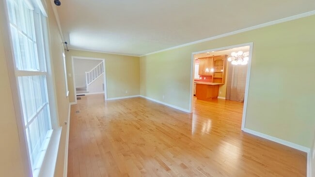 Building Photo - 3314 Jura Dr