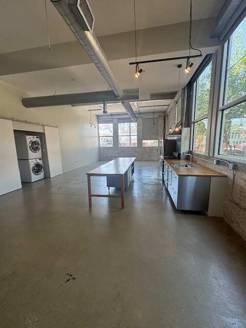 Building Photo - 1312 Live Oak St