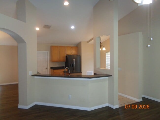 Building Photo - Beautiful 4 Bed/ 3bath Pool home