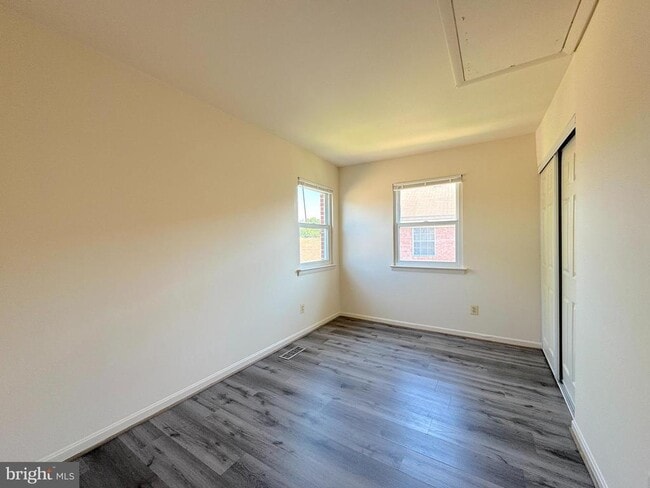 Building Photo - 9557 Hagel Cir