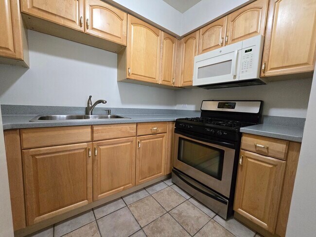 Building Photo - 1301 N Harlem Ave