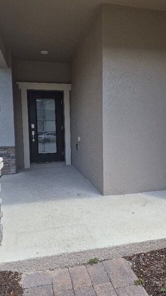 Building Photo - 11751 Boldface Dr.