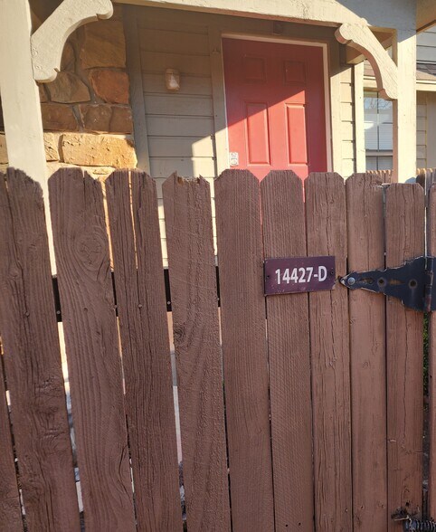 Building Photo - 14427 N Pennsylvania Ave