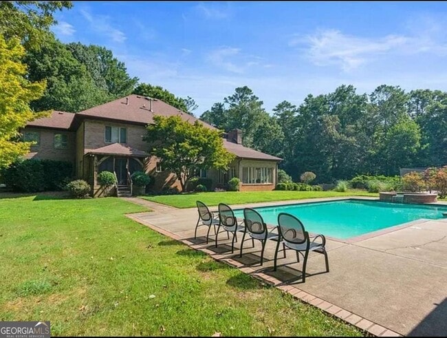 Building Photo - 15905 Westbrook Rd