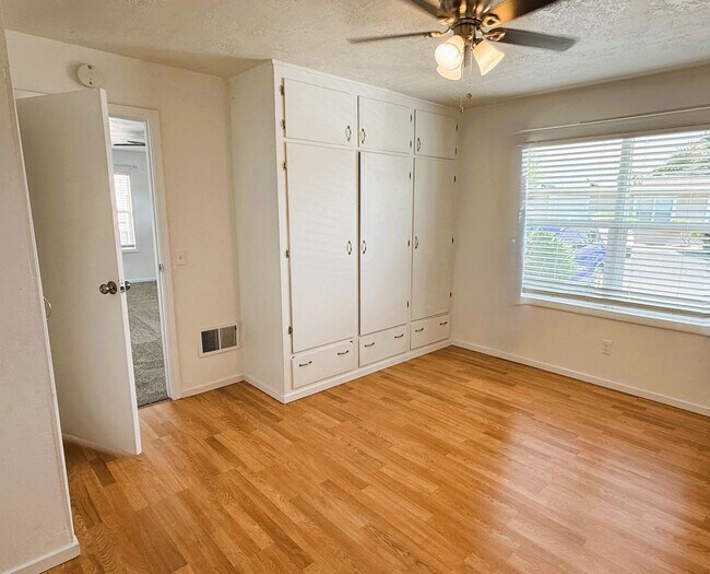 Building Photo - Welcome Home!