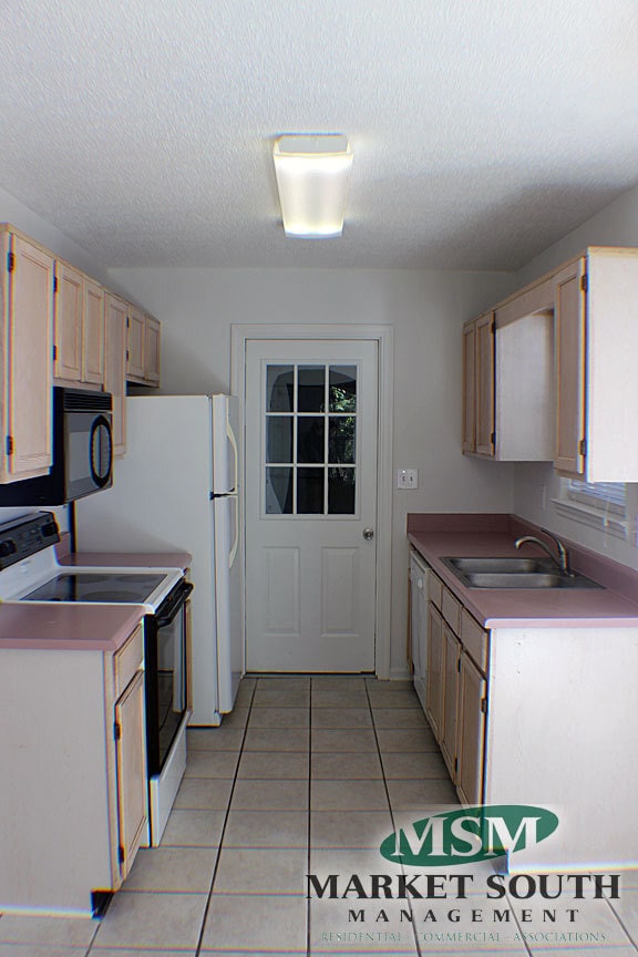 Building Photo - GEORGETOWN- KING'S GRANT