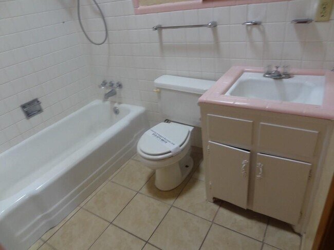 Building Photo - 9752 Blue Wing Dr