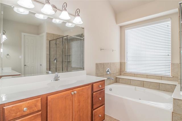 Building Photo - 4647 Phillip Dr