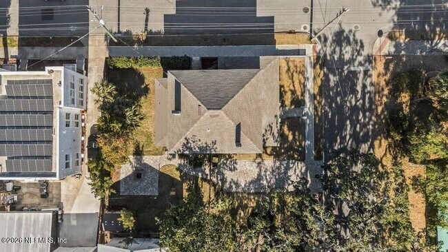 Building Photo - 2843 Oak St