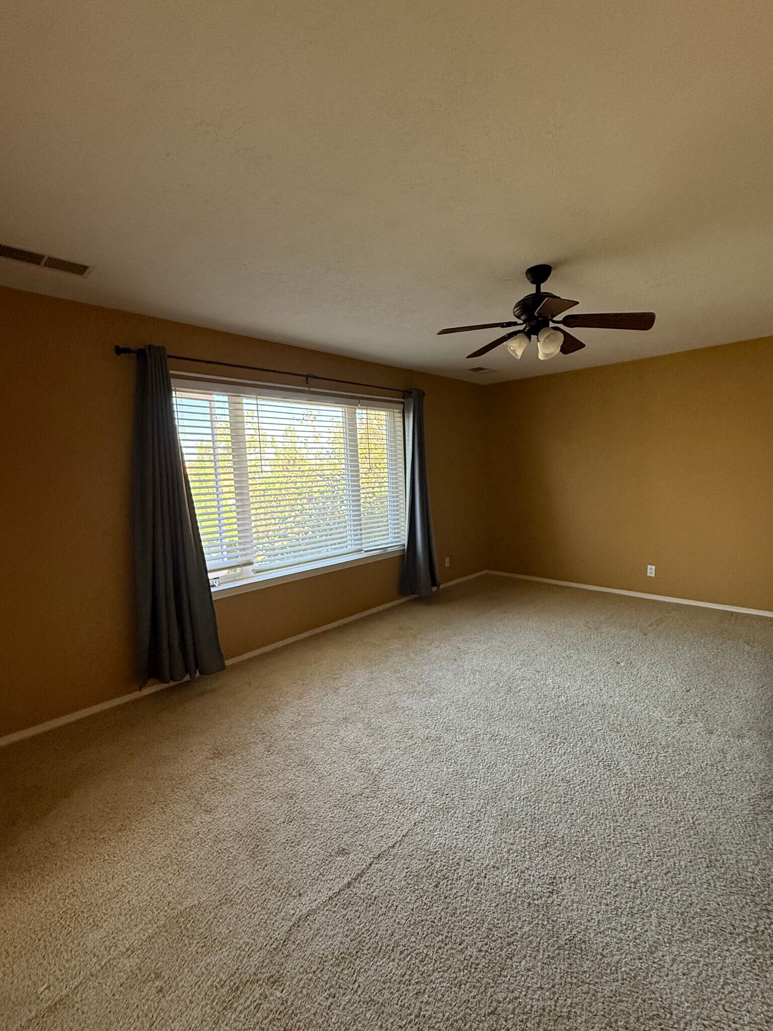 master bedroom - 6301 Puma Pl NE