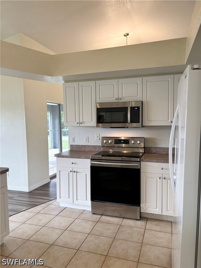Building Photo - 6143 Hendley Ct