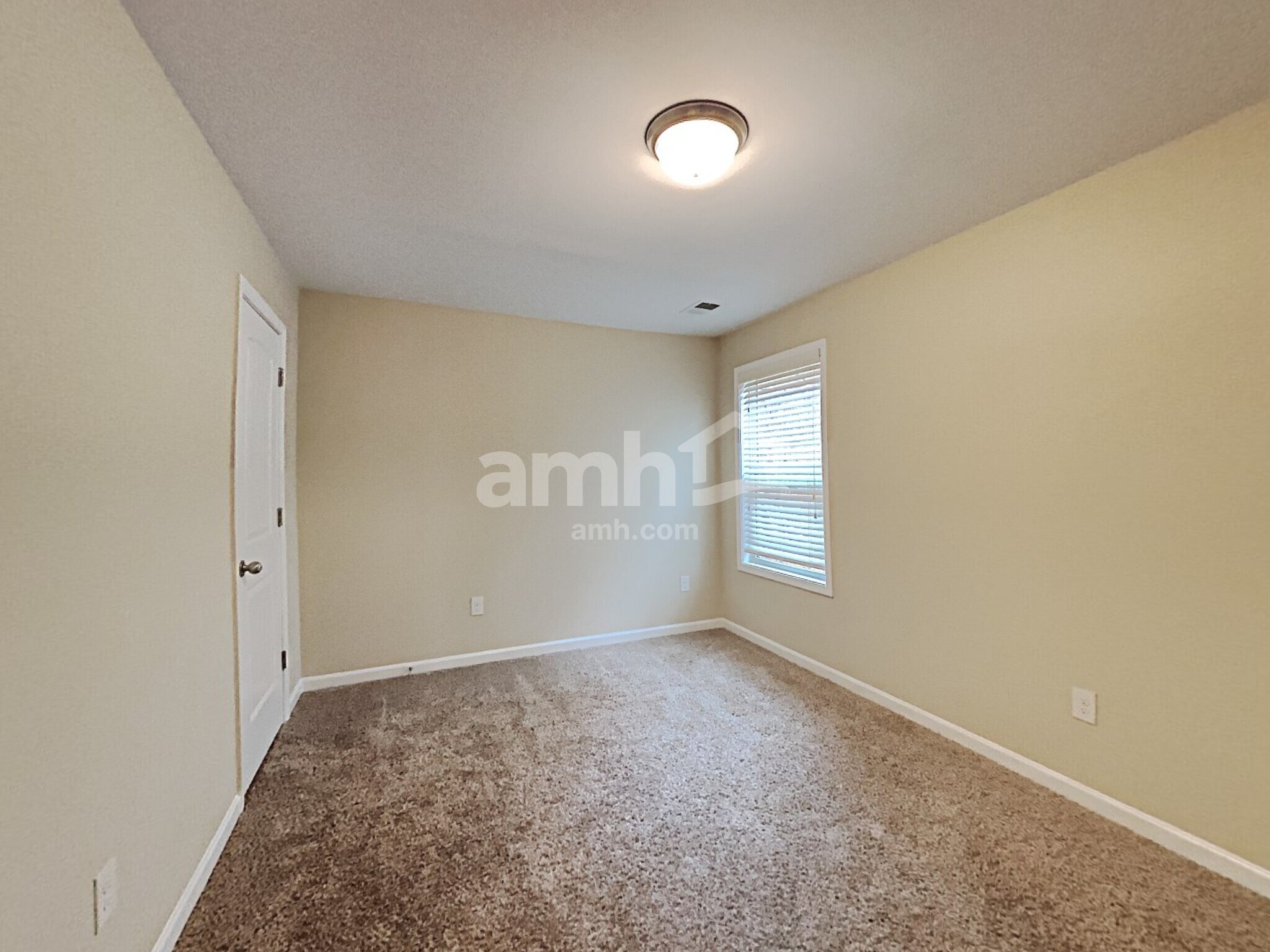 Building Photo - 507 Round Rock Trl