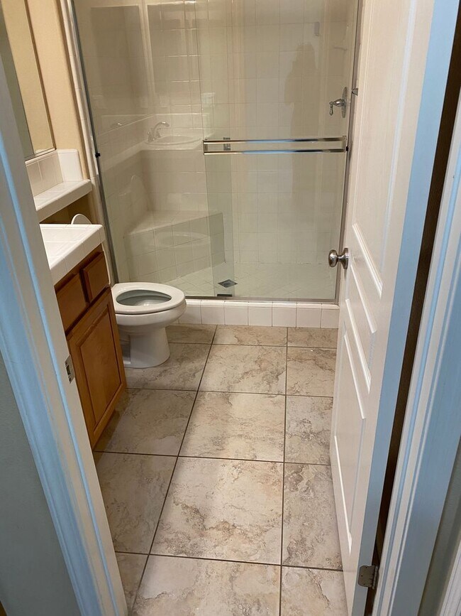 Building Photo - Beautiful Home located in Wolf Creek