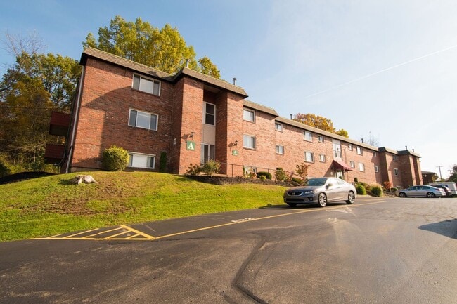 Interior Photo - Four Seasons Apartments