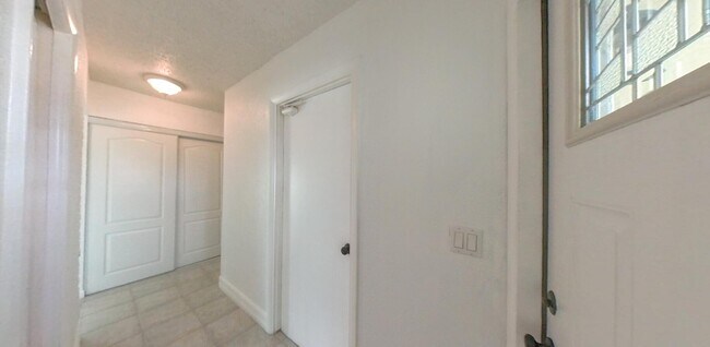 Building Photo - 1103 Harmony Way