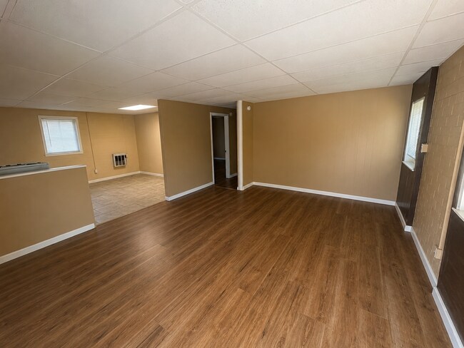 Building Photo - 3585 Napier Ave