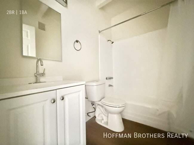 Building Photo - 1256 W 87th St