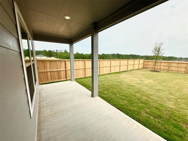 Building Photo - 12198 Ridge Top Dr