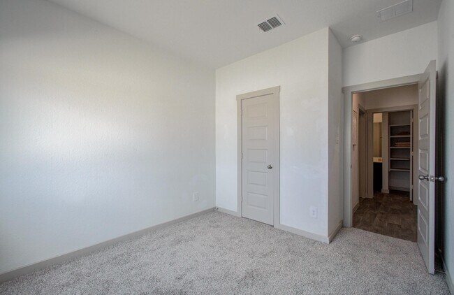 Building Photo - 14506 Rain Tree Dr