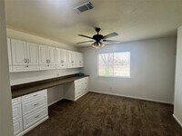 Building Photo - 28723 Sedgefield St