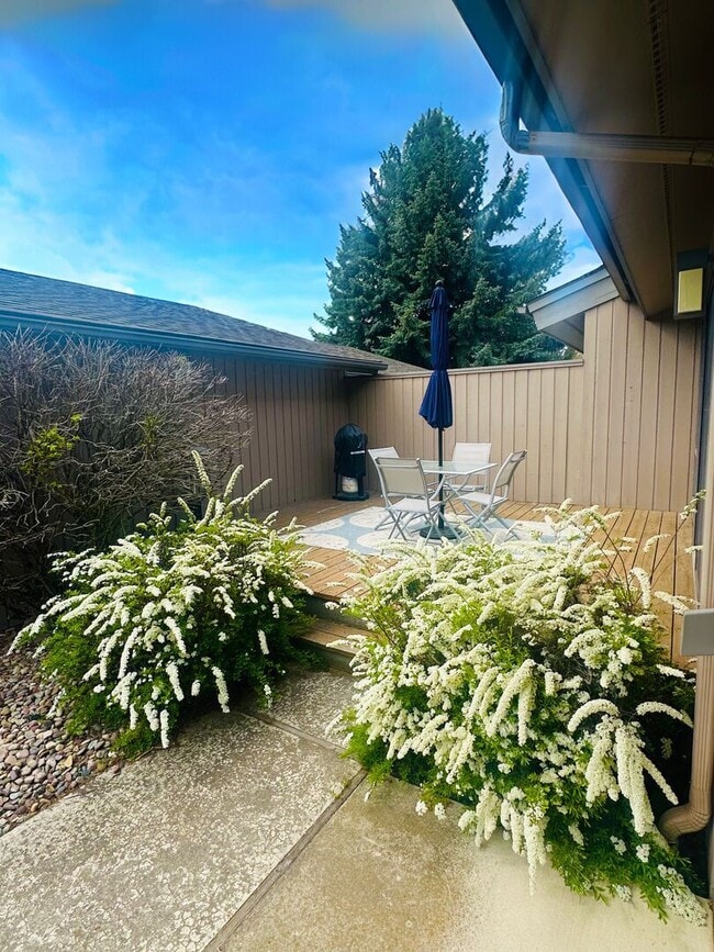 Building Photo - Stunning Kalispell Golf Course Home