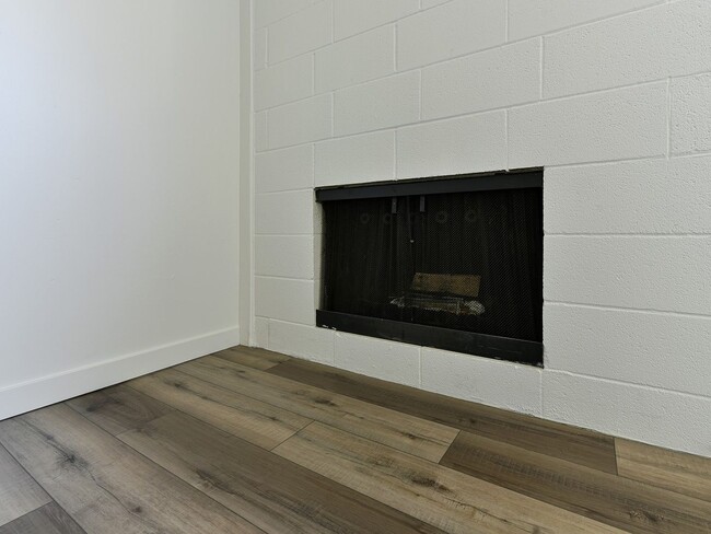 Building Photo - 428 S 26th St