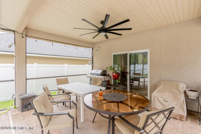 Building Photo - 16284 Hunters Hollow Trail