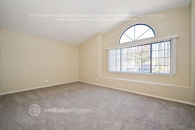 Building Photo - 4640 Vitrina Ln