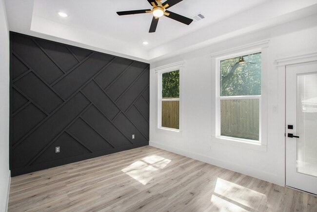 Building Photo - 3652 Seabrook St