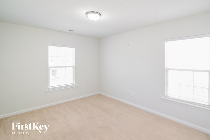 Building Photo - 5221 American Holly Ln