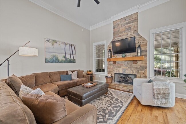 Building Photo - 29 Oakton N
