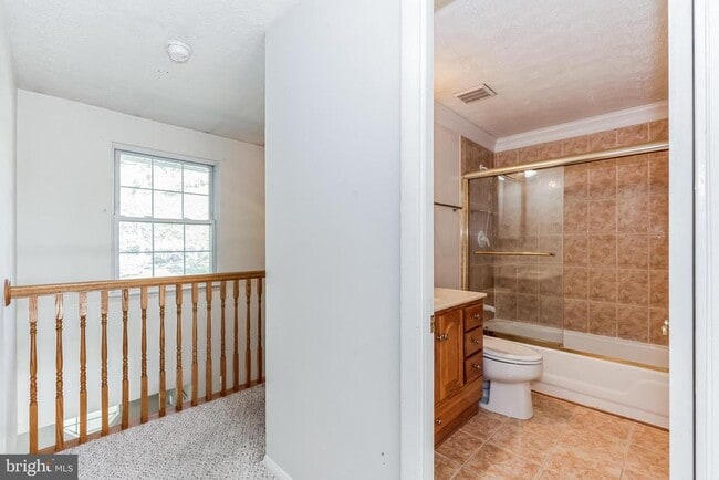 Building Photo - 2530 Vivaldi Ln