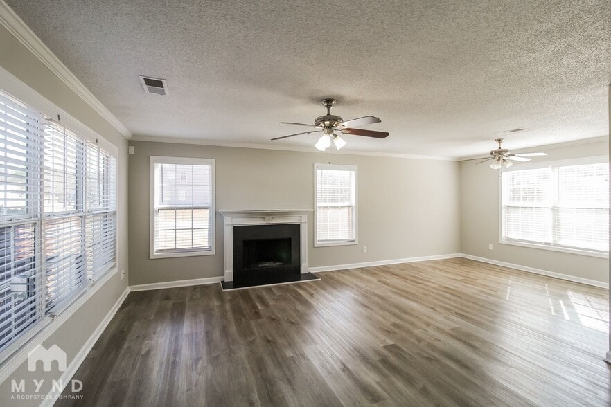 Building Photo - 1740 Jessica Ct