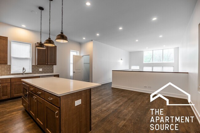 Building Photo - 1836 S Carpenter St