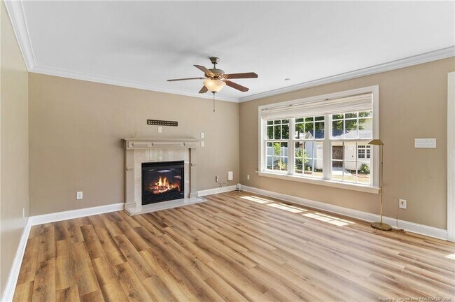 Building Photo - 5802 Rainsford Dr