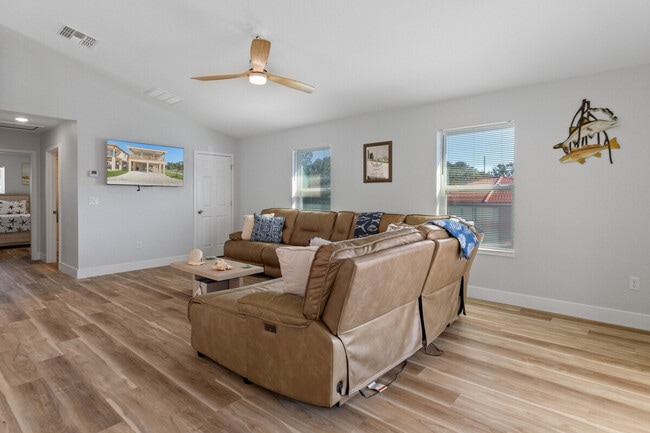 Building Photo - 10244 W Waterlander Lp