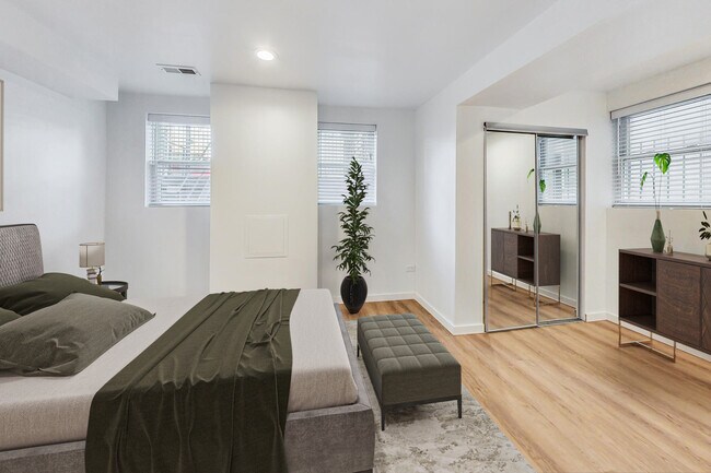 Building Photo - 2002 W Coulter St