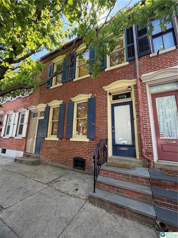 Building Photo - 828 W Gordon St