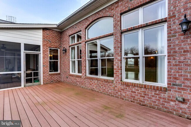 Building Photo - 4410 Tuscarora Rd
