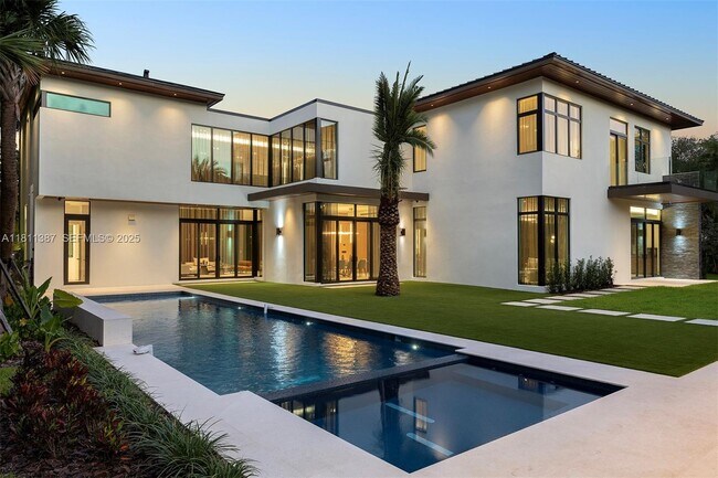 Building Photo - 12500 SW 64th Ave