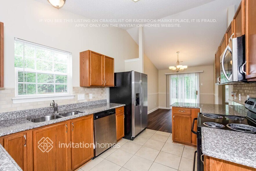Building Photo - 2108 Genesis Dr