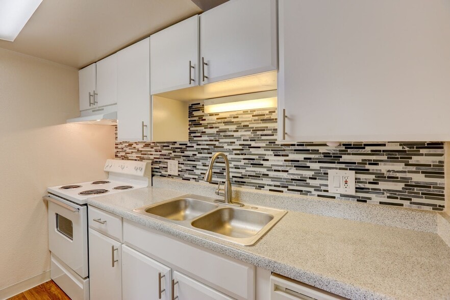 Summit View Village Apartments 17600 W 14th Ave Golden CO 80401