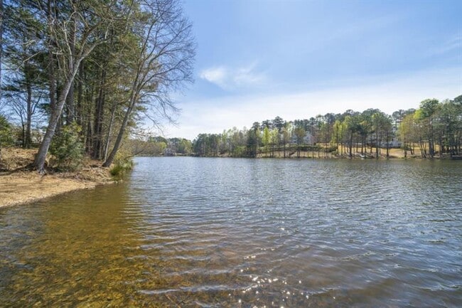 Building Photo - 130 Candler Ct