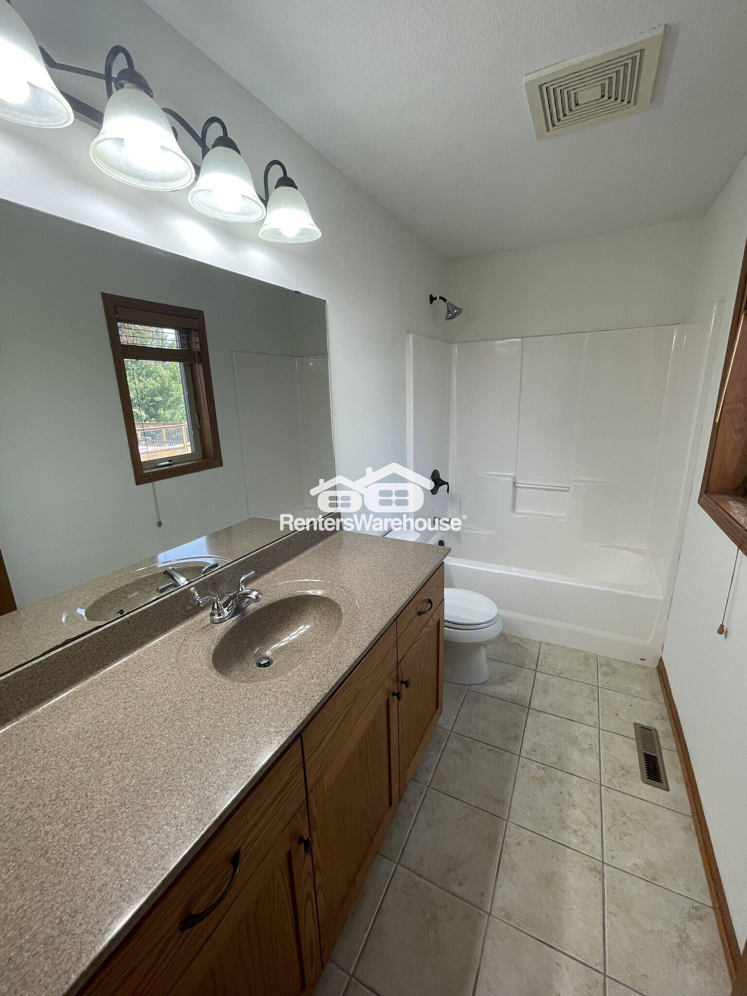 Building Photo - 6311 Fairway Dr NW